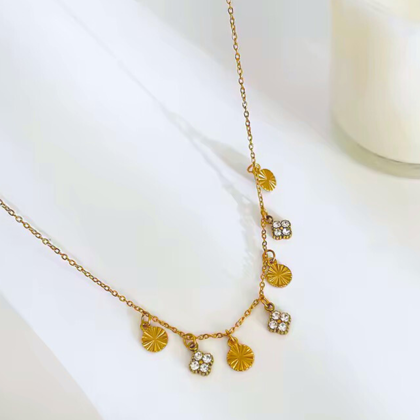 Clover Glow Necklace